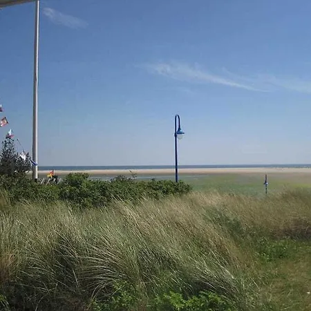 Holiday home Neptune In The Amrum Wave *